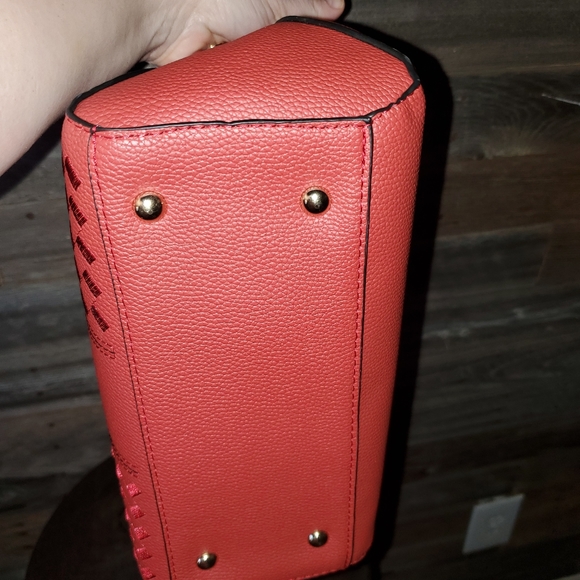 🤩Red Purse🤩 - Picture 5 of 8